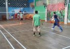 Jaga Kebugaran, Karyawan KSPPS BMT UGT Nusantara Rutin Olahraga Bulutangkis Dua Kali dalam Seminggu