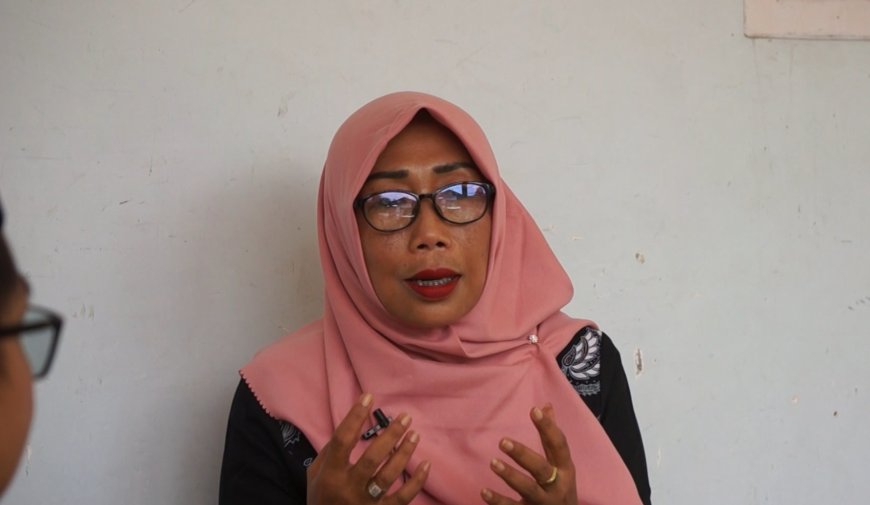 Siti Zulaicha: Dari Keliling Kampung, Kini Miliki Tempat Usaha Sendiri