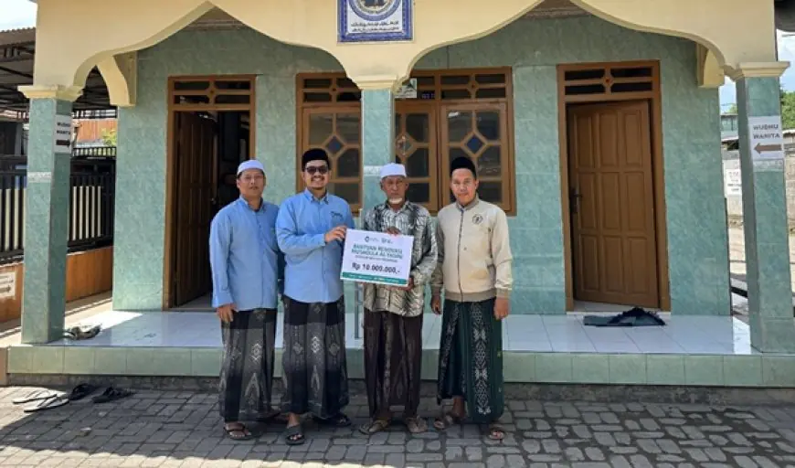 BMT UGT Nusantara Salurkan Bantuan Renovasi Musholla Al-Yasini Di Desa Sidogiri