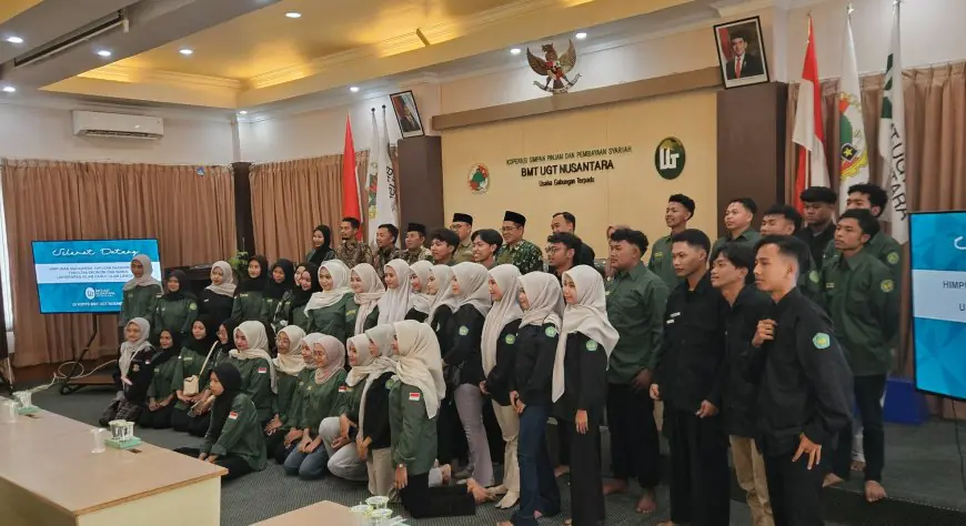 Mahasiswa Ekonomi Syariah Unisda Lamongan Gali Praktik Bisnis di BMT UGT Nusantara