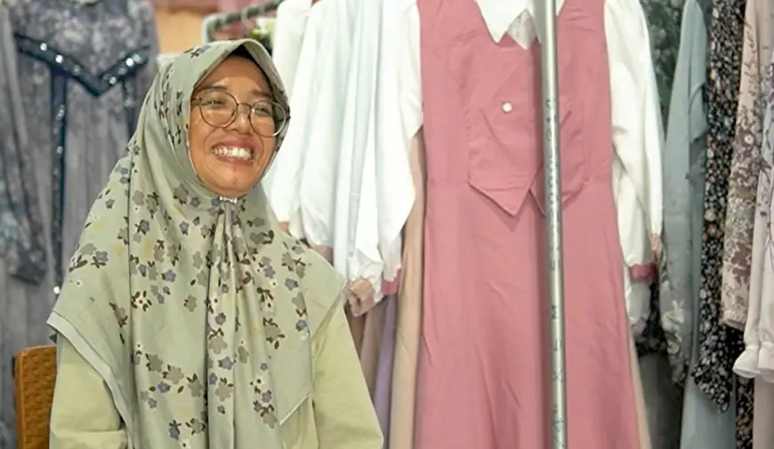 Kembangkan Bisnis Pakaian di Donomulyo Berkat Konsistensi Pembiayaan Syariah