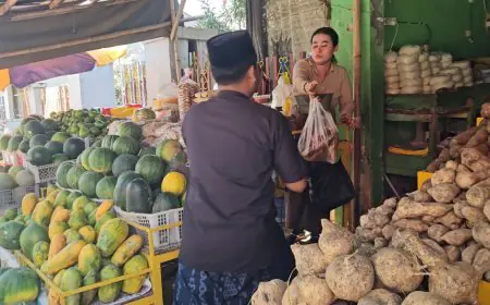 Kisah Juang Dana, Pedagang Pasar Besuki Situbondo yang Tangguh di Tengah Fluktuasi Harga