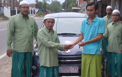 Giliran Penabung Galis yang Dapat Mobil Agya 