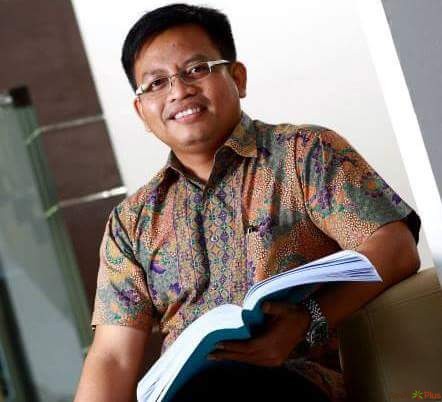 Bisnis Triliunan dari Kaum Sarungan