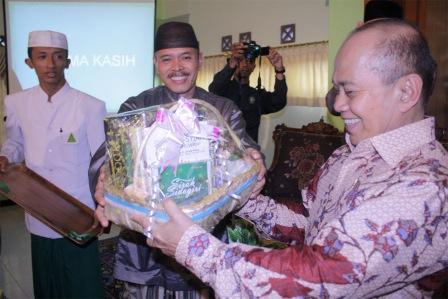 Menkop Harap Sidogiri Jadi Contoh