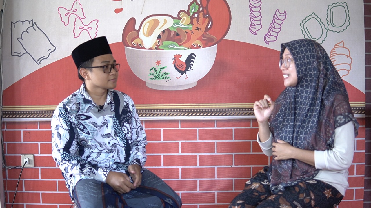 SUKSES BERBISNIS SEBLAK DAN BAKSO ACI