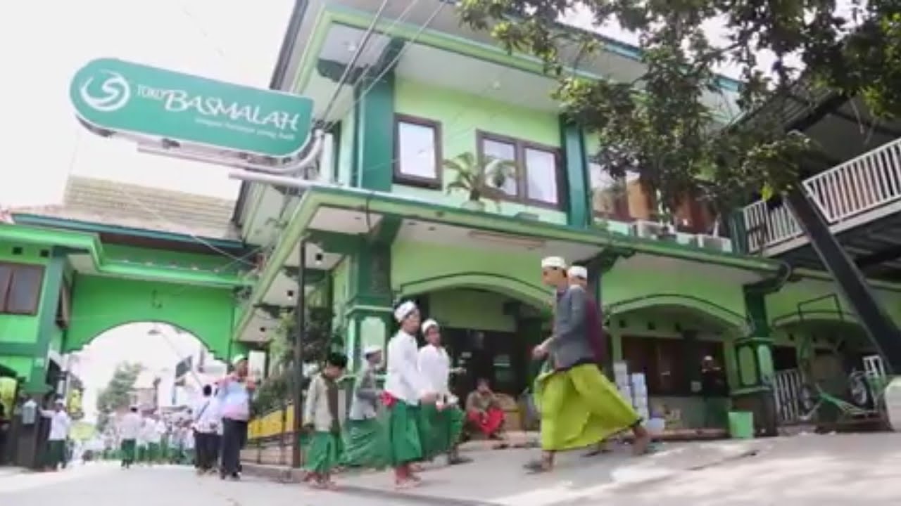 KEMANDIRIAN PESANTREN ALA SIDOGIRI (3)